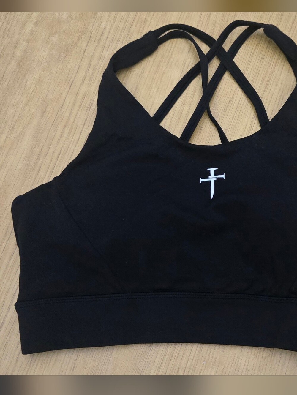 Three Nails Women's Strappy Sports Bra Black Size M Cross Back Activewear